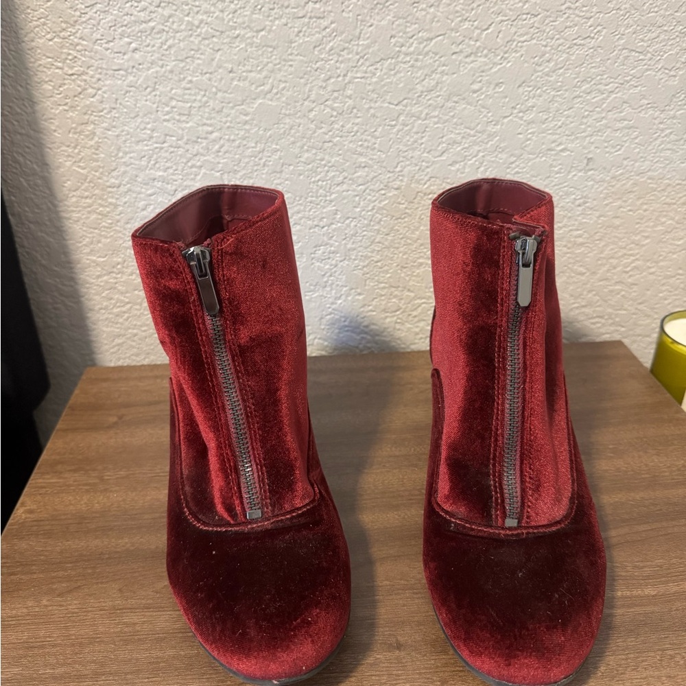Red Velvet Ankle Boots - Picture 2 of 6